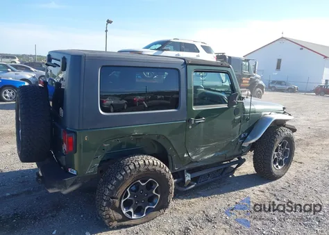 2008 Jeep Wrangler X из США, поврежденный, VIN 1J4FA24108L534125